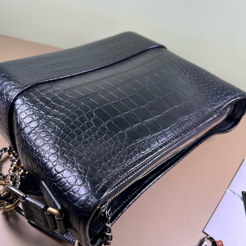 香奈兒鱷魚壓紋中號流浪包-20