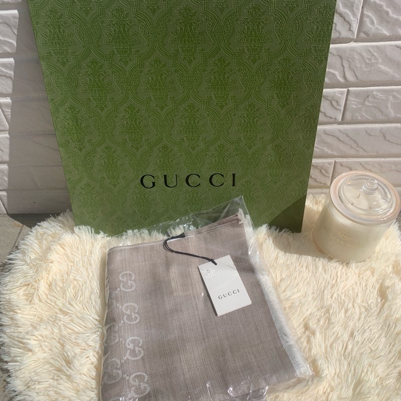 Gucci雙G燕麥色圍巾-3