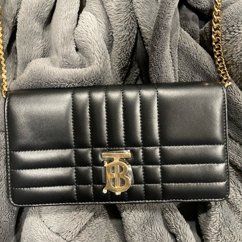 BURBERRY 經典Lola系列TB LOGO格紋绗缝小羊皮WOC斜背包(黑色)-1