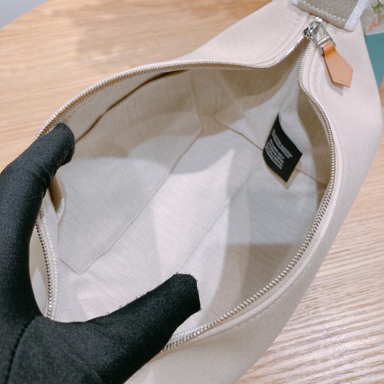 Hermes 飯盒包小號 白色Bride A Brac PM-4