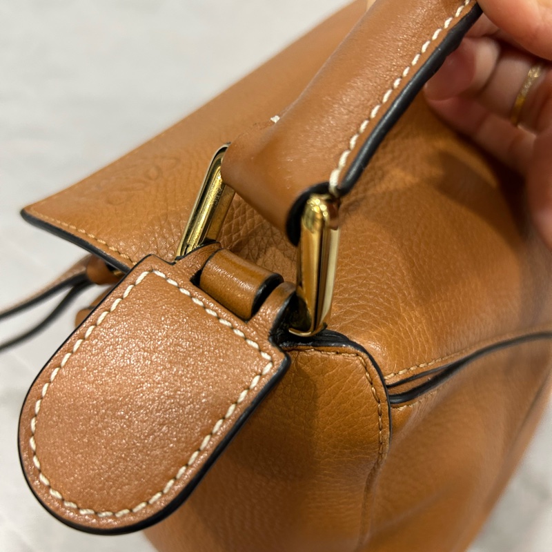 Loewe puzzle small 小號 焦糖棕 手提肩背兩用包 小牛皮-12