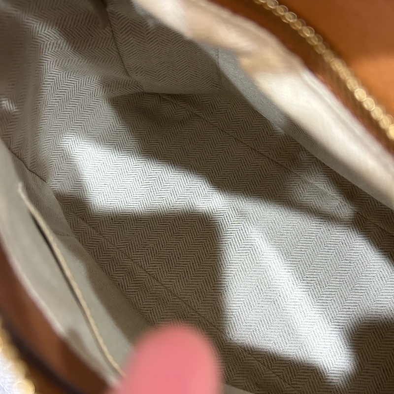 Loewe puzzle small 小號 焦糖棕 手提肩背兩用包 小牛皮-13