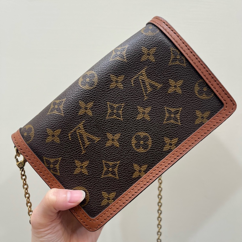 LOUIS VUITTON 達芙妮woc-8