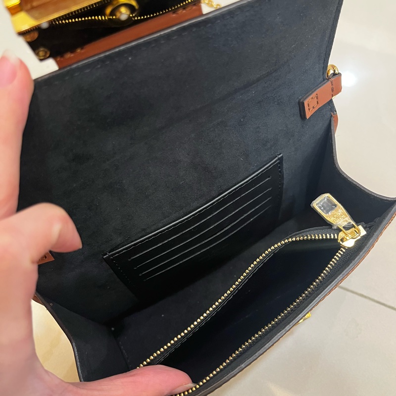 LOUIS VUITTON 達芙妮woc-15