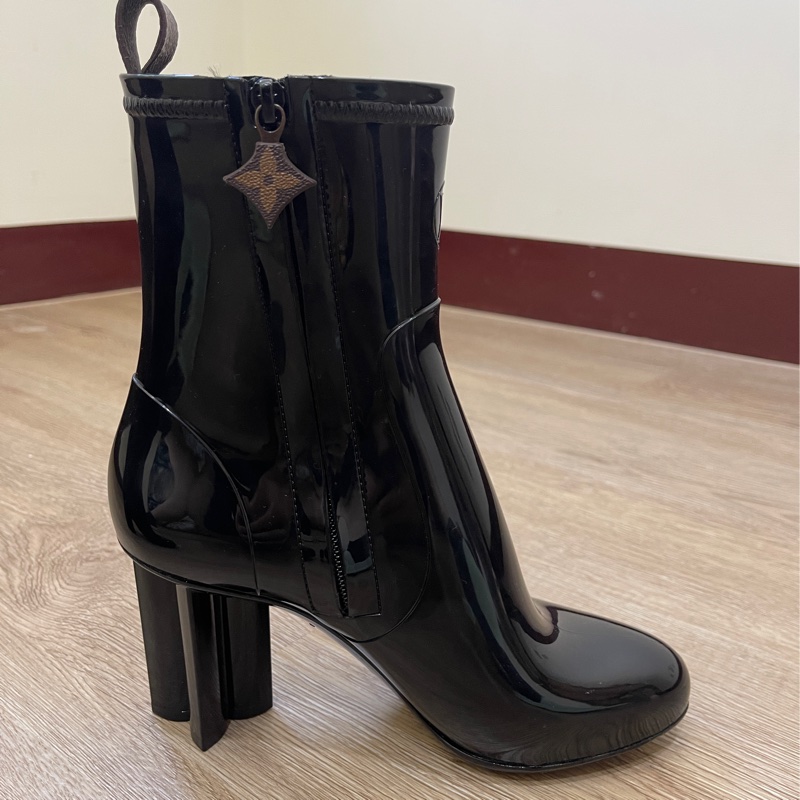 全新LV防水 短靴 雨靴 高跟 粗跟 37-4