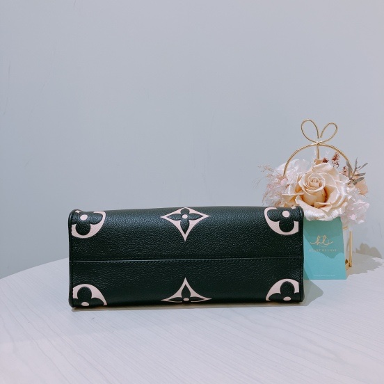 LOUIS VUITTON ONTHEGO PM 手提包斜挎包黑色老花紋SIZE BLACK-3