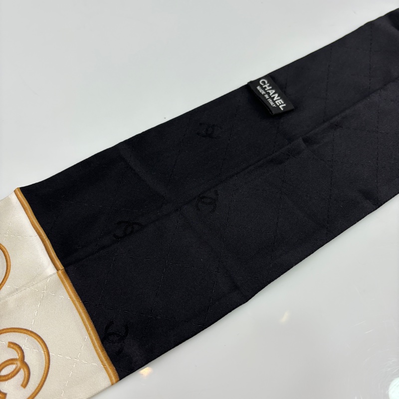Chanel黑白金雙C字母logo絲巾 twilly-3