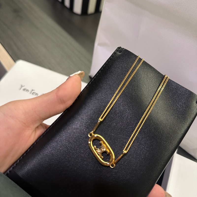 Celine金色黃銅TRIOMPHE頸鍊-3