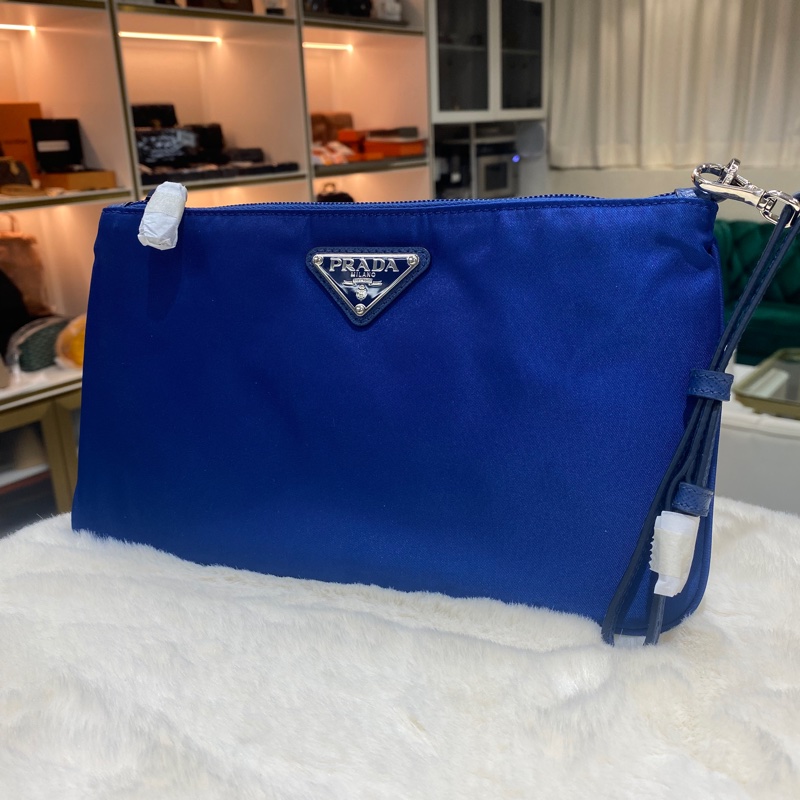 prada 尼龍小手包-1