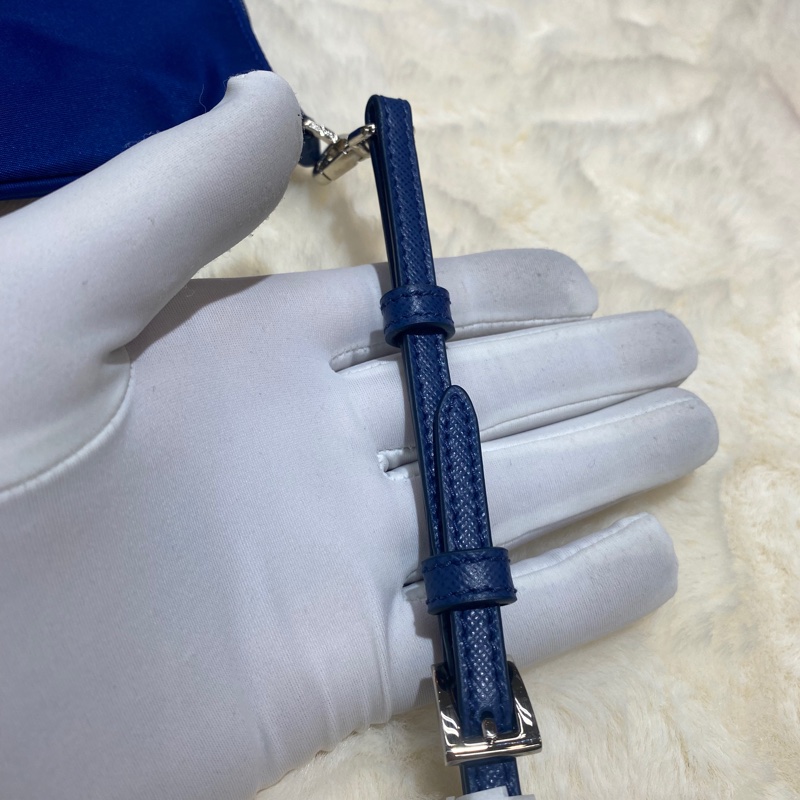 prada 尼龍小手包-9