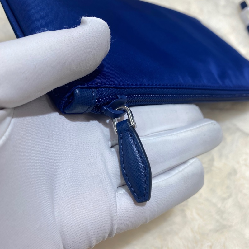 prada 尼龍小手包-10