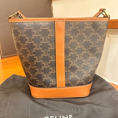 CELINE 凱旋門滿版LOGO水桶包