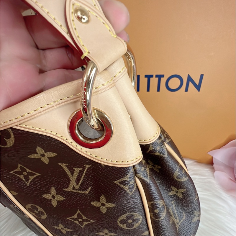Lv精典近新南瓜包-9
