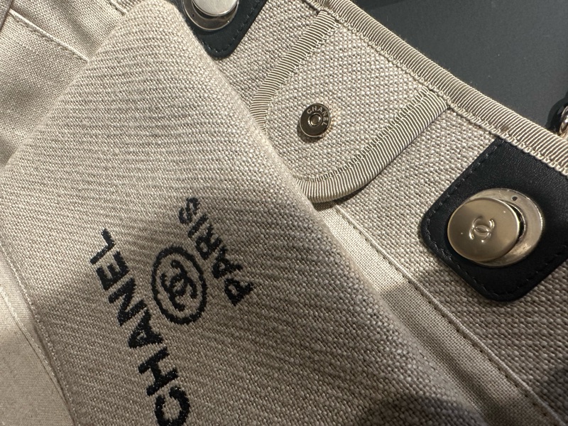 CHANEL 熊貓配色 小號沙灘包（新款）-6