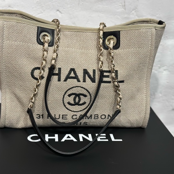 CHANEL 熊貓配色 小號沙灘包（新款）-7