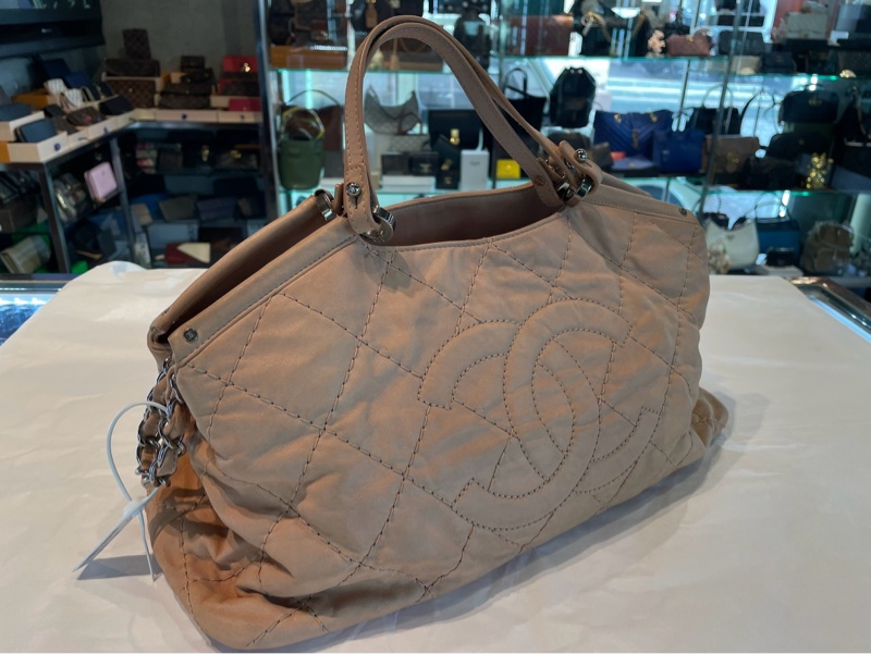 CHANEL 粉色炫彩牛皮銀鍊兩用包-6