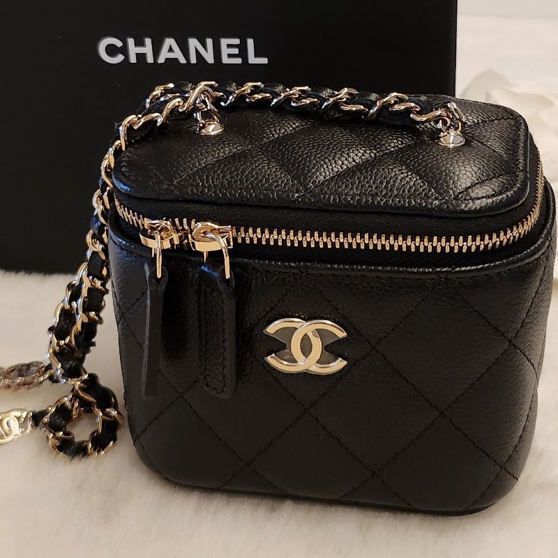 禮物💓~Chanel香奈兒經典菱格紋黑金荔枝牛皮迷你斜背化妝包/ 小盒子/ 方盒子/ 小方包/  盒子包/ 小廢包💓-6