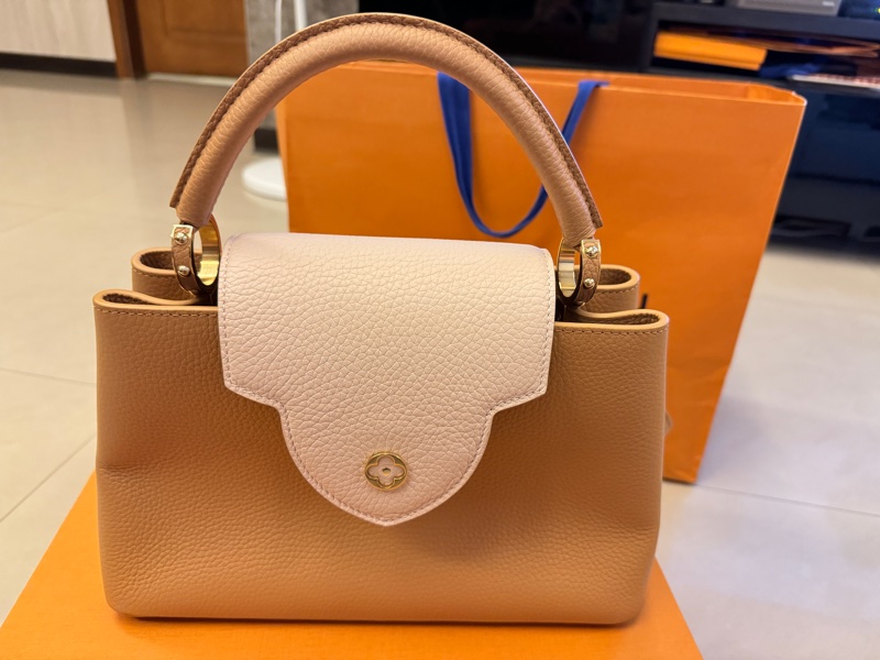 LV Capucines MM 手提肩背兩用包-0