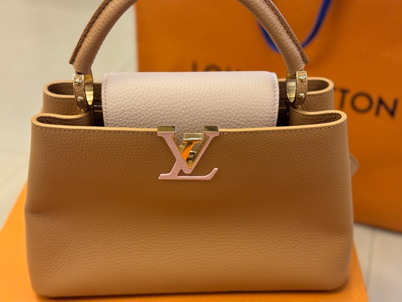 LV Capucines MM 手提肩背兩用包-1