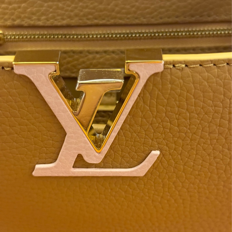LV Capucines MM 手提肩背兩用包-21