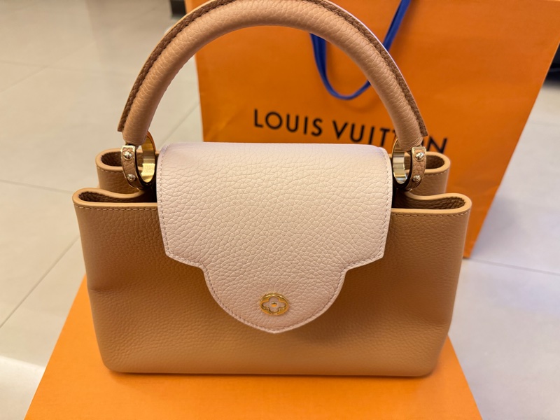 LV Capucines MM 手提肩背兩用包-26