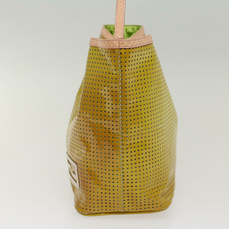 【日本直送】FENDI 沖孔手提包漆皮黃色正品 yk8587-2