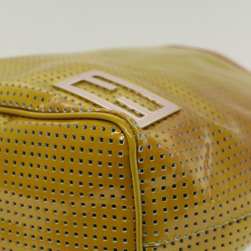 【日本直送】FENDI 沖孔手提包漆皮黃色正品 yk8587-8