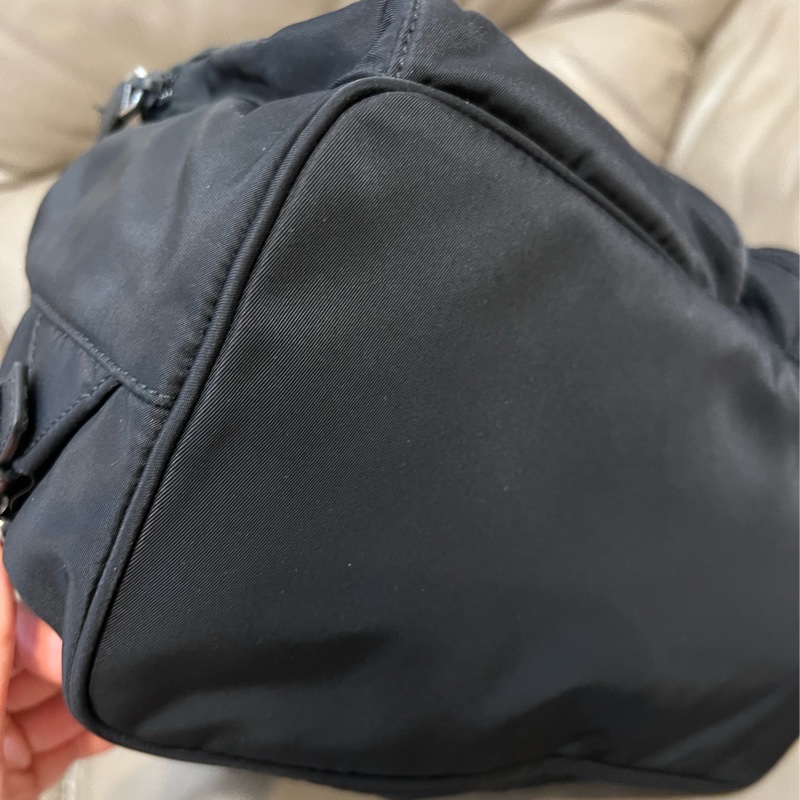 <已售出>Prada復刻款經典尼龍後背包 二手近全新購自台灣專櫃-1