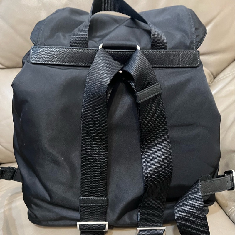 <已售出>Prada復刻款經典尼龍後背包 二手近全新購自台灣專櫃-5