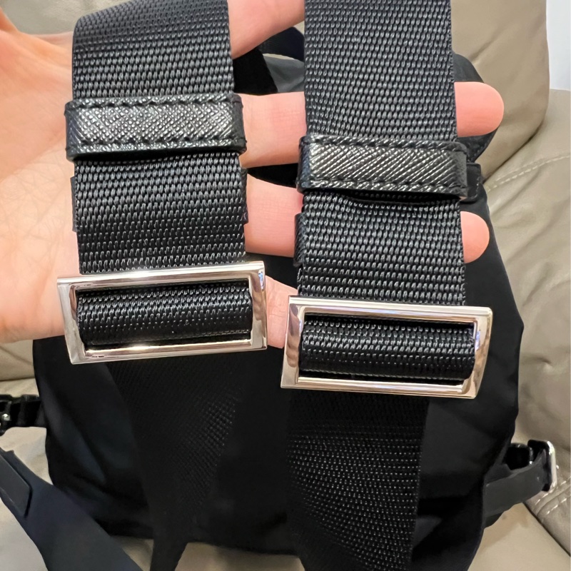 <已售出>Prada復刻款經典尼龍後背包 二手近全新購自台灣專櫃-6