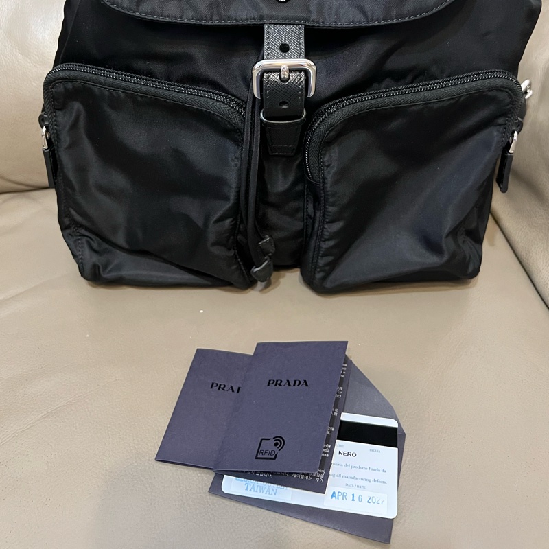<已售出>Prada復刻款經典尼龍後背包 二手近全新購自台灣專櫃-8