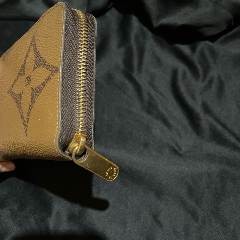 LOUIS VUITTON 晶片 大原花REVERSE拉鍊長夾-36