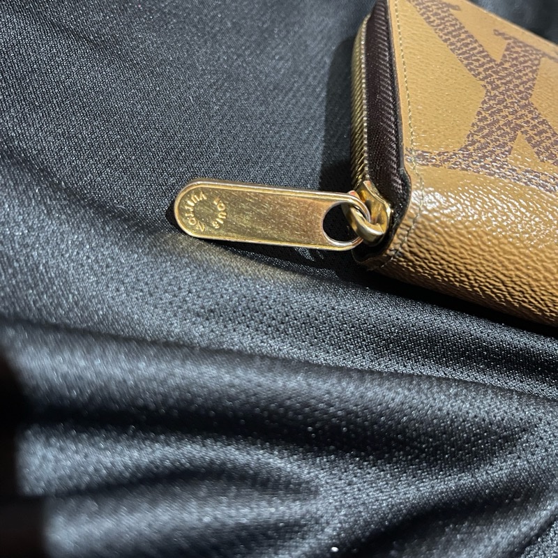 LOUIS VUITTON 晶片 大原花REVERSE拉鍊長夾-44