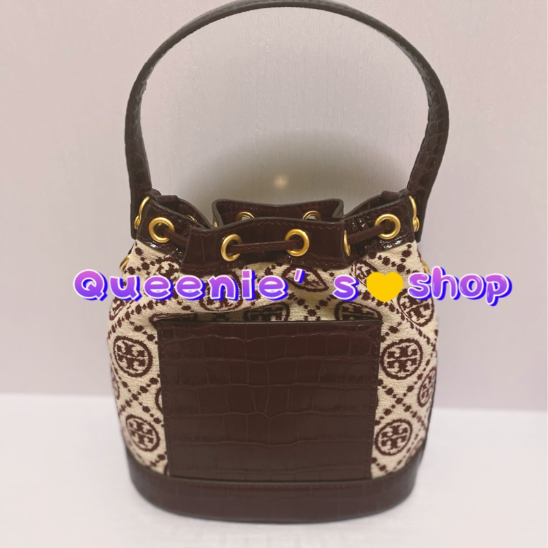 Tory burch 專櫃款滿版T logo Monogram 中號緹花水桶包-7