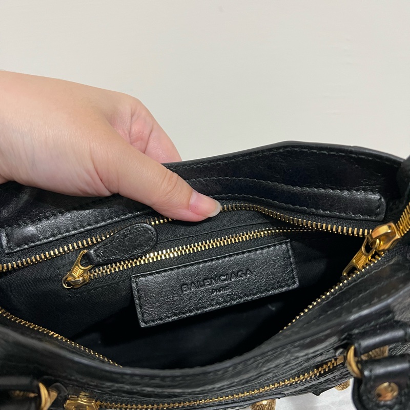 BALENCIAGA 巴黎世家 mini city黑金機車包-11