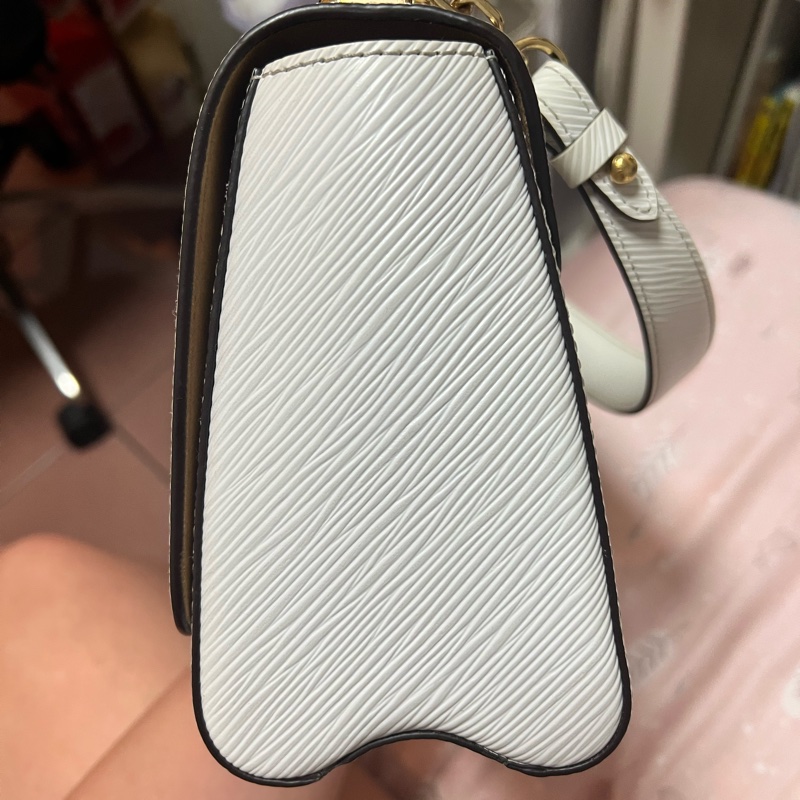 LV路易威登 twist 白色水波紋-1