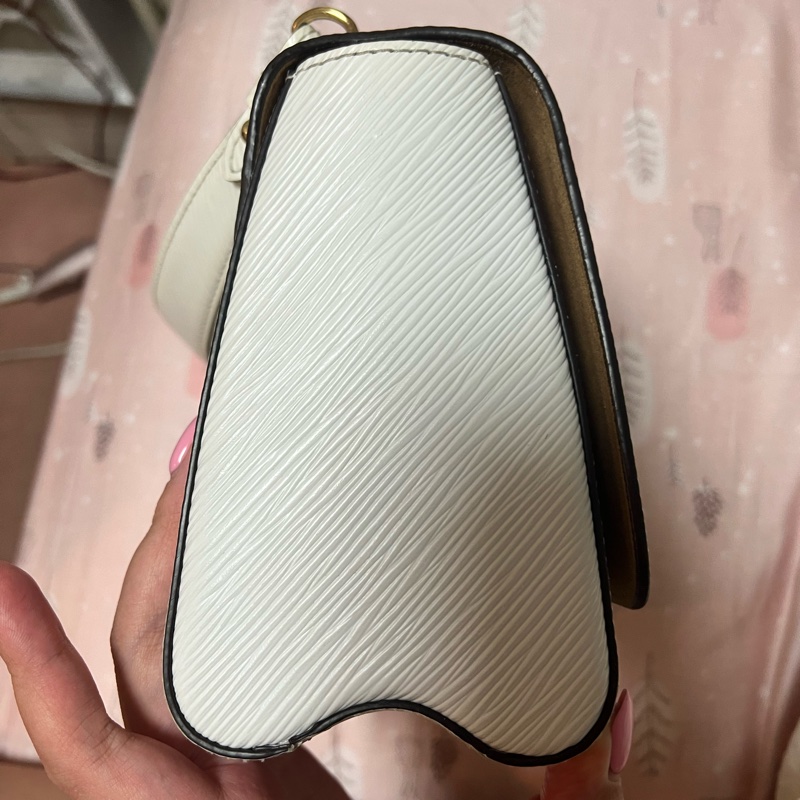 LV路易威登 twist 白色水波紋-2