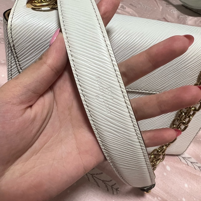 LV路易威登 twist 白色水波紋-17