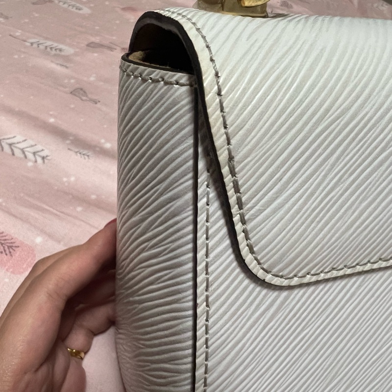 LV路易威登 twist 白色水波紋-19