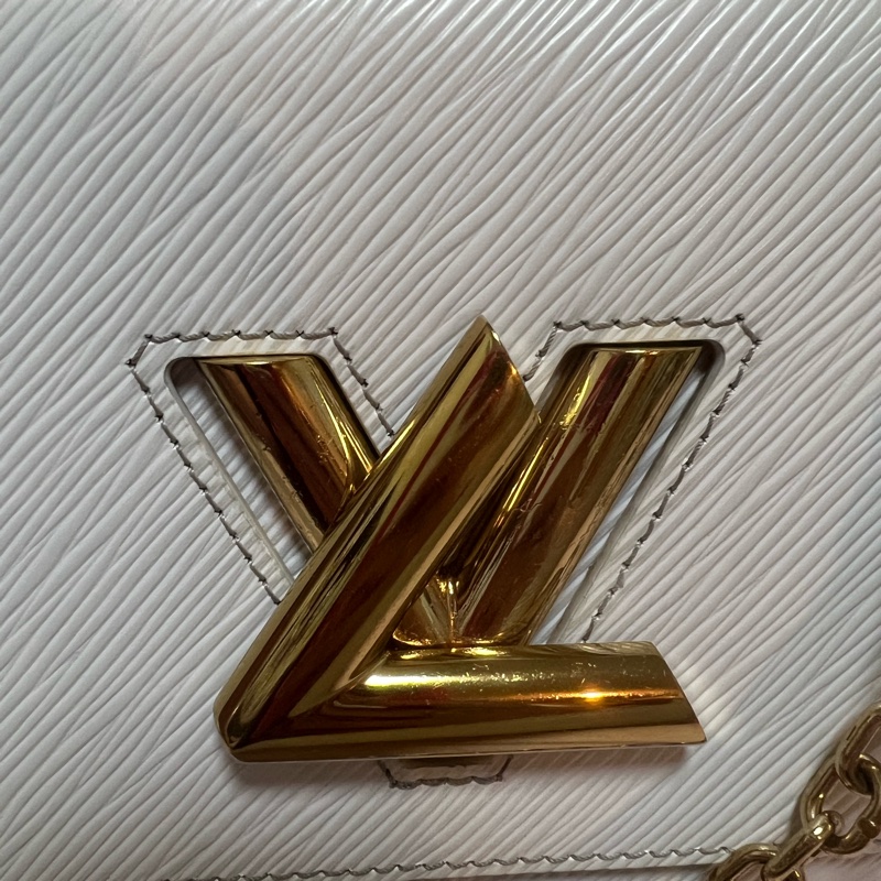 LV路易威登 twist 白色水波紋-23