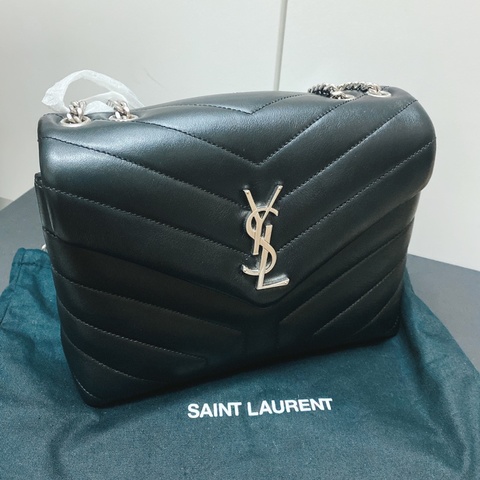 YSL SAINT LAURENT 金屬LOGO小牛皮縫線翻蓋肩 銀鍊包 斜背包 黑