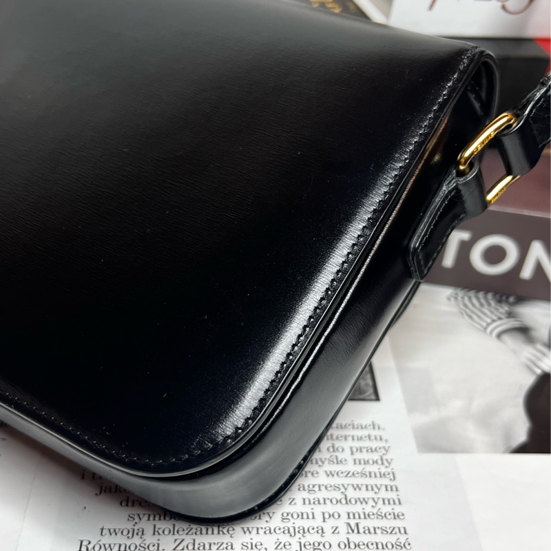 CELINE Triomphe 凱旋門牛皮(黃金尺寸中號）-8