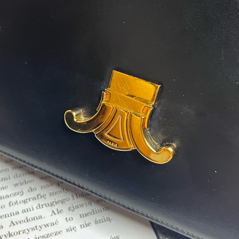 CELINE Triomphe 凱旋門牛皮(黃金尺寸中號）-16