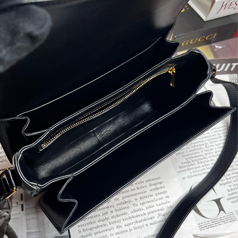 CELINE Triomphe 凱旋門牛皮(黃金尺寸中號）-17