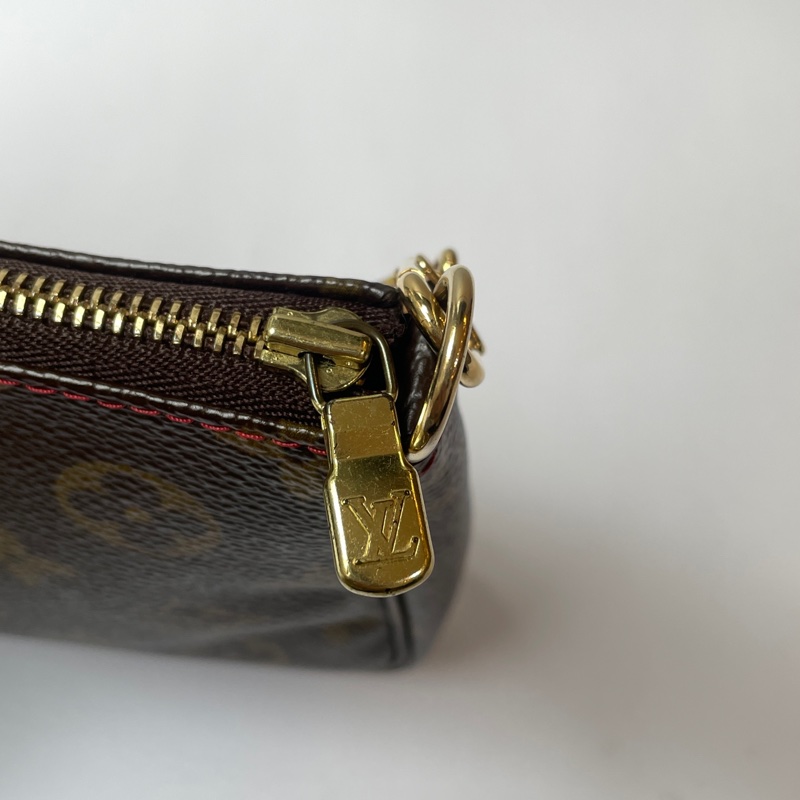 LV村上隆櫻桃麻將包-2