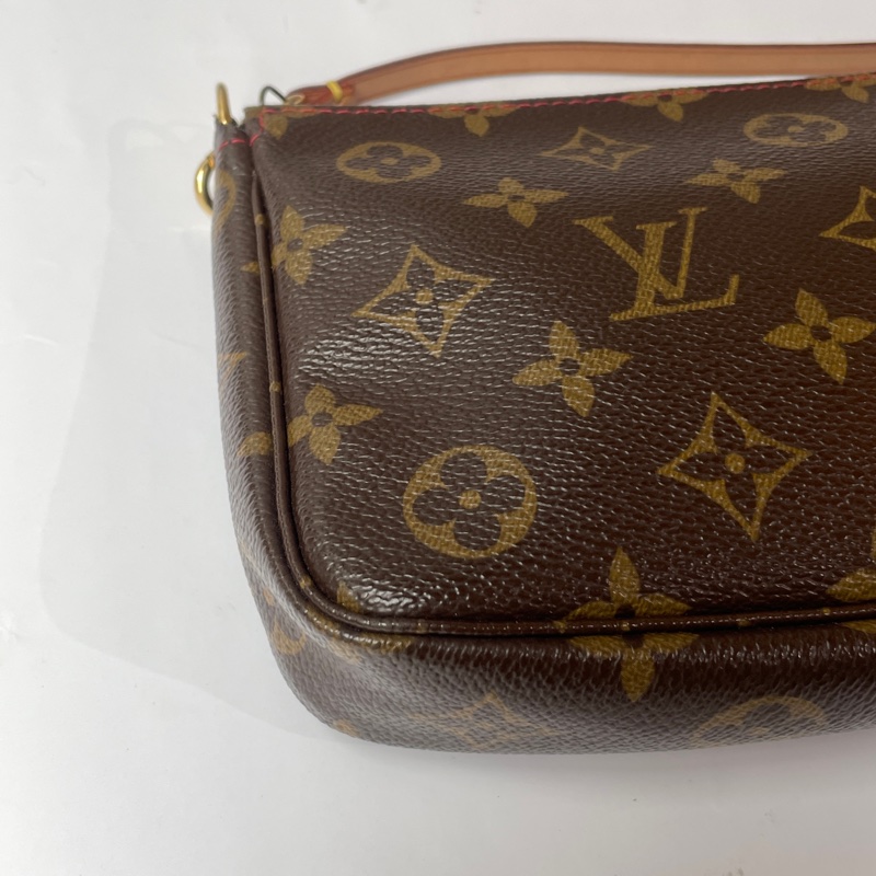 LV村上隆櫻桃麻將包-11