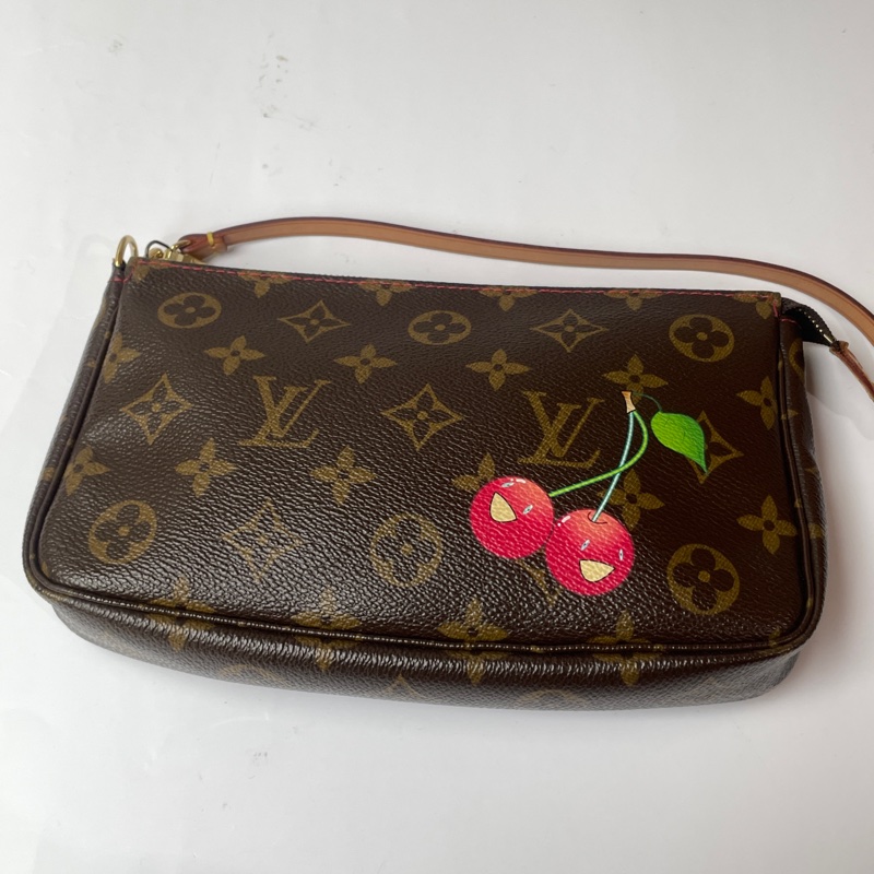 LV村上隆櫻桃麻將包-12