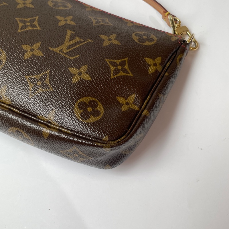 LV村上隆櫻桃麻將包-13