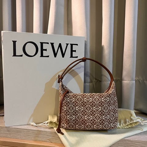 Loewe cubi