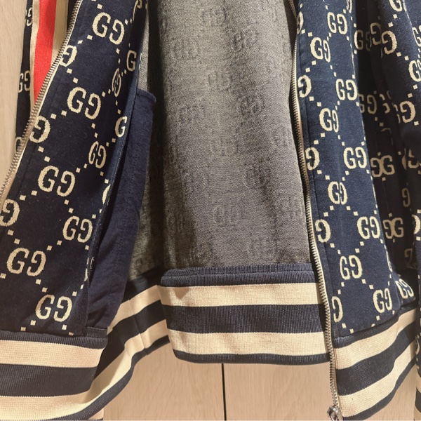 Gucci滿版老花外套-10